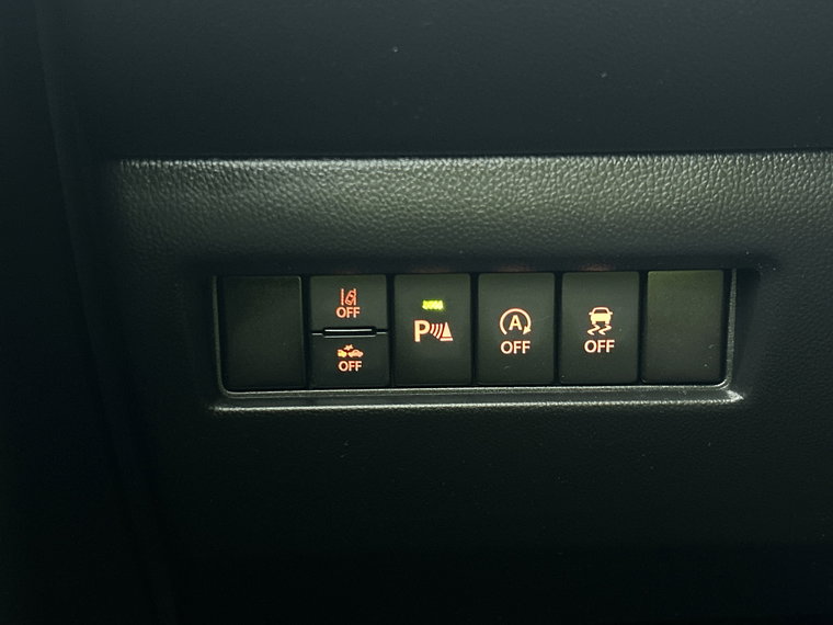 Vehicle Image 24