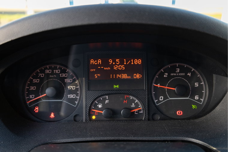 Vehicle Image 16