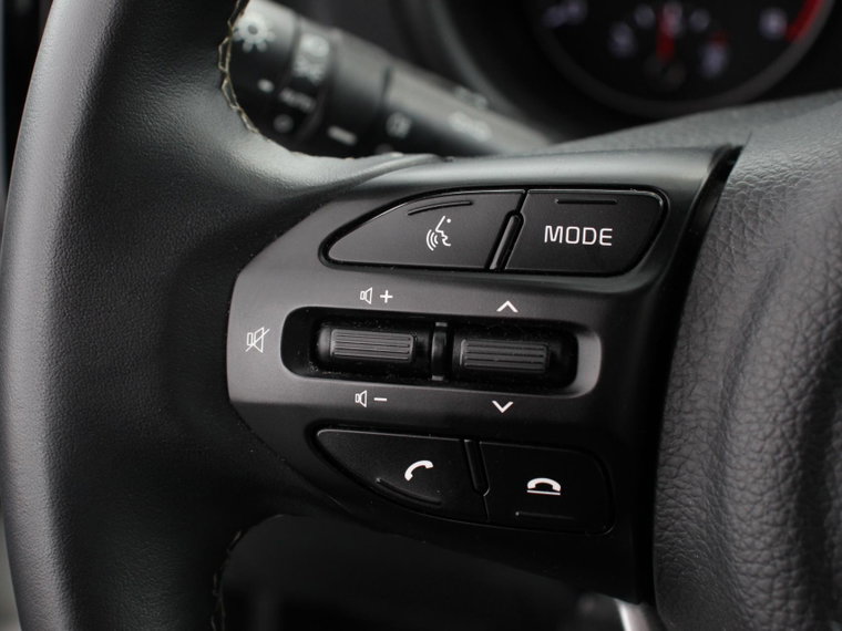 Vehicle Image 27
