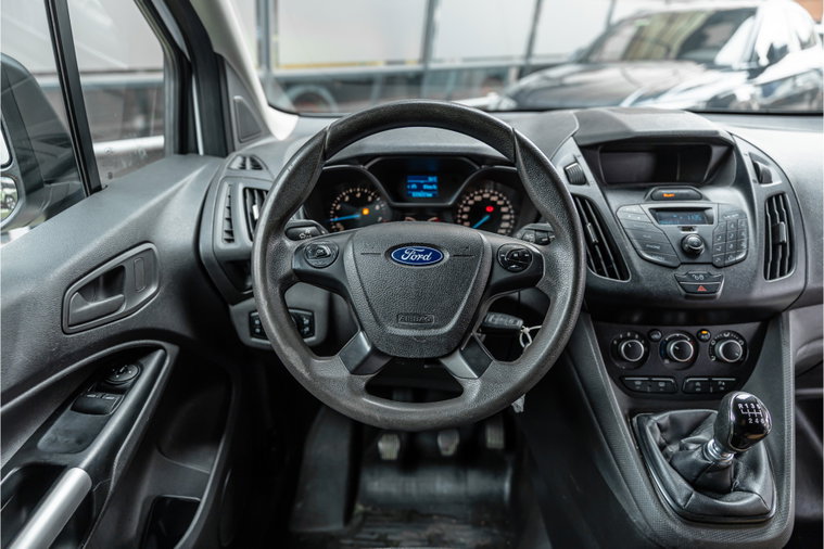 Vehicle Image 13