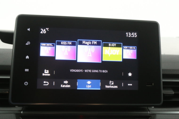Vehicle Image 16