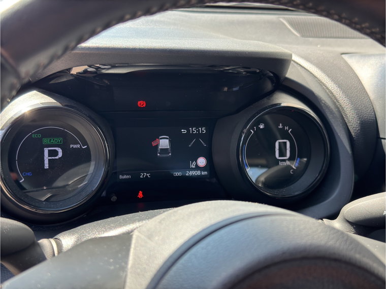 Vehicle Image 15
