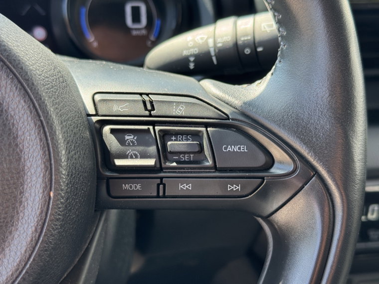 Vehicle Image 16