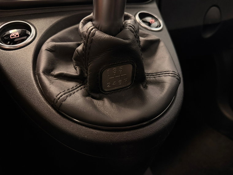 Vehicle Image 19