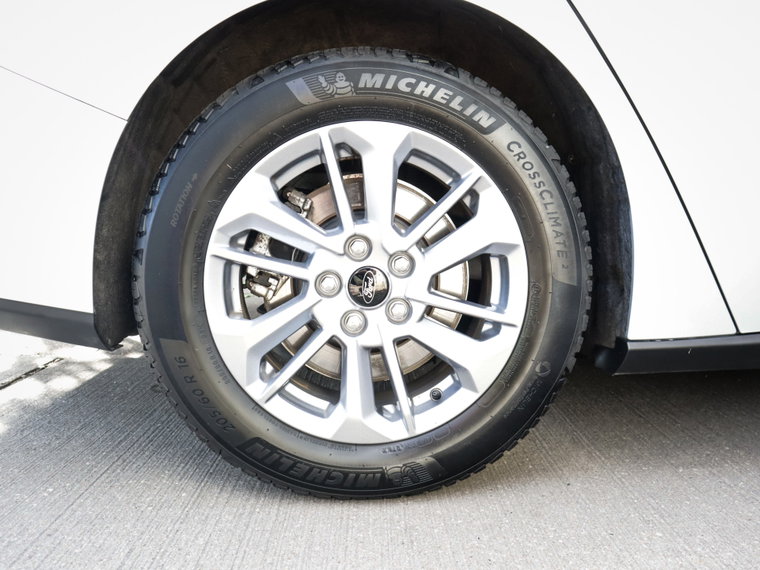 Vehicle Image 17