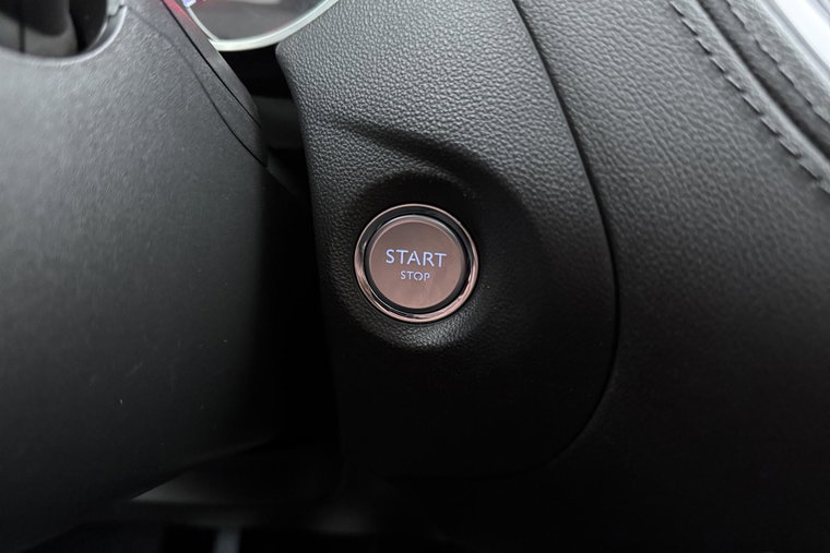 Vehicle Image 33