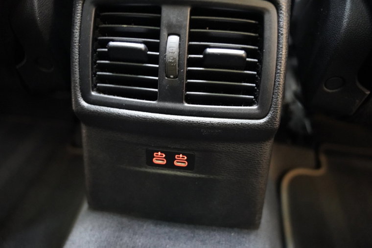 Vehicle Image 40