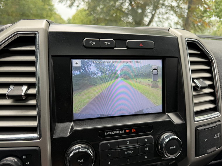 Vehicle Image 24