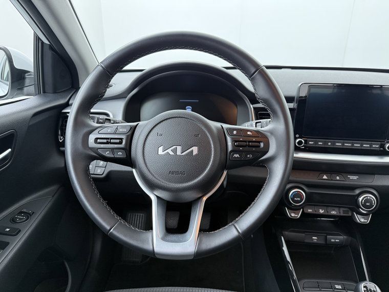 Vehicle Image 37