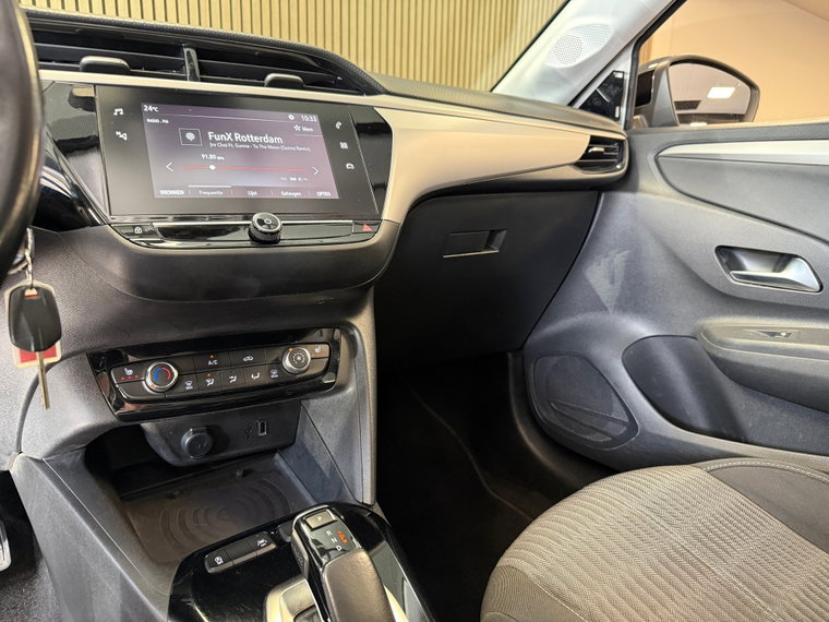 Vehicle Image 37