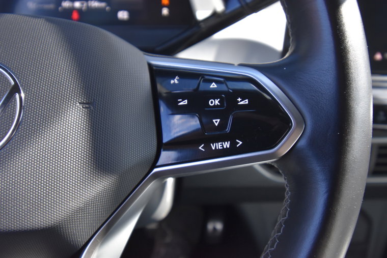Vehicle Image 38