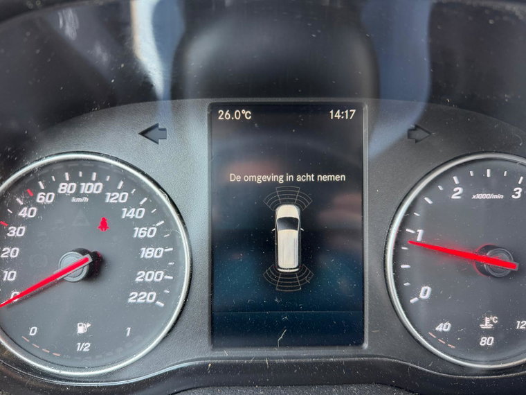 Vehicle Image 17
