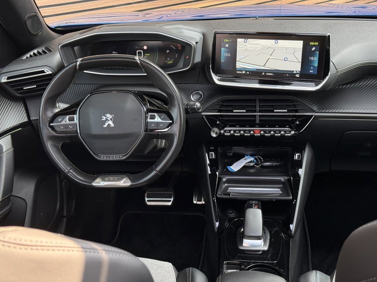 Vehicle Image 22