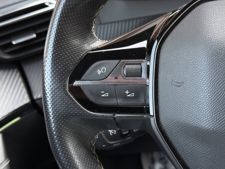 Vehicle Image 26