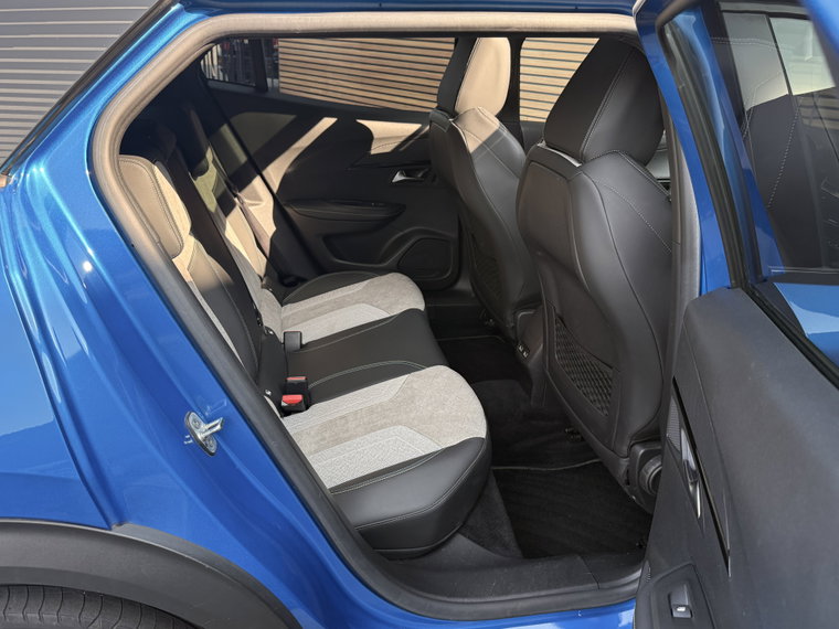 Vehicle Image 50