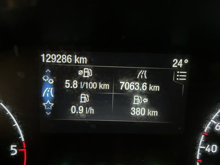 Vehicle Image 19