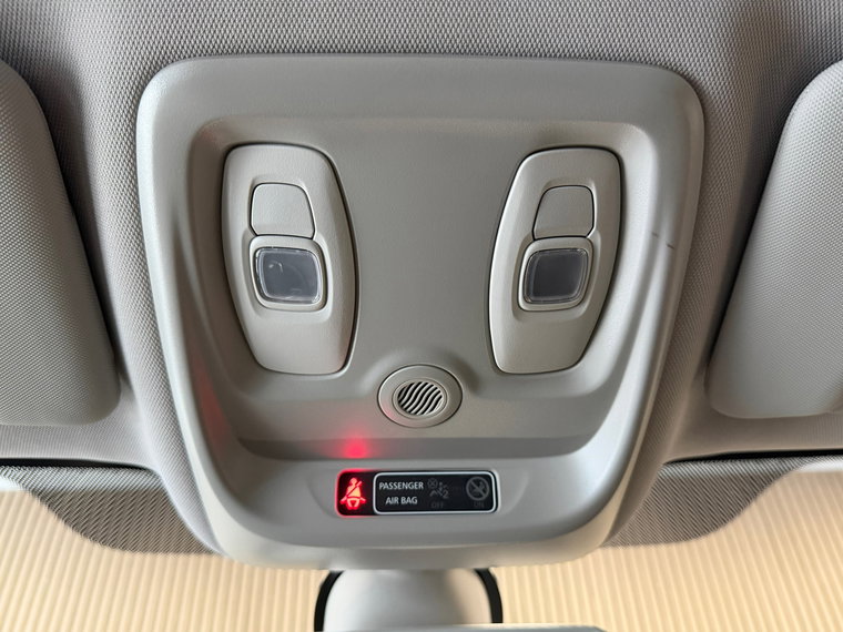 Vehicle Image 33