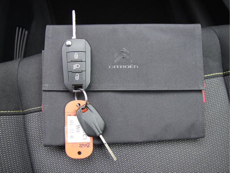 Vehicle Image 37