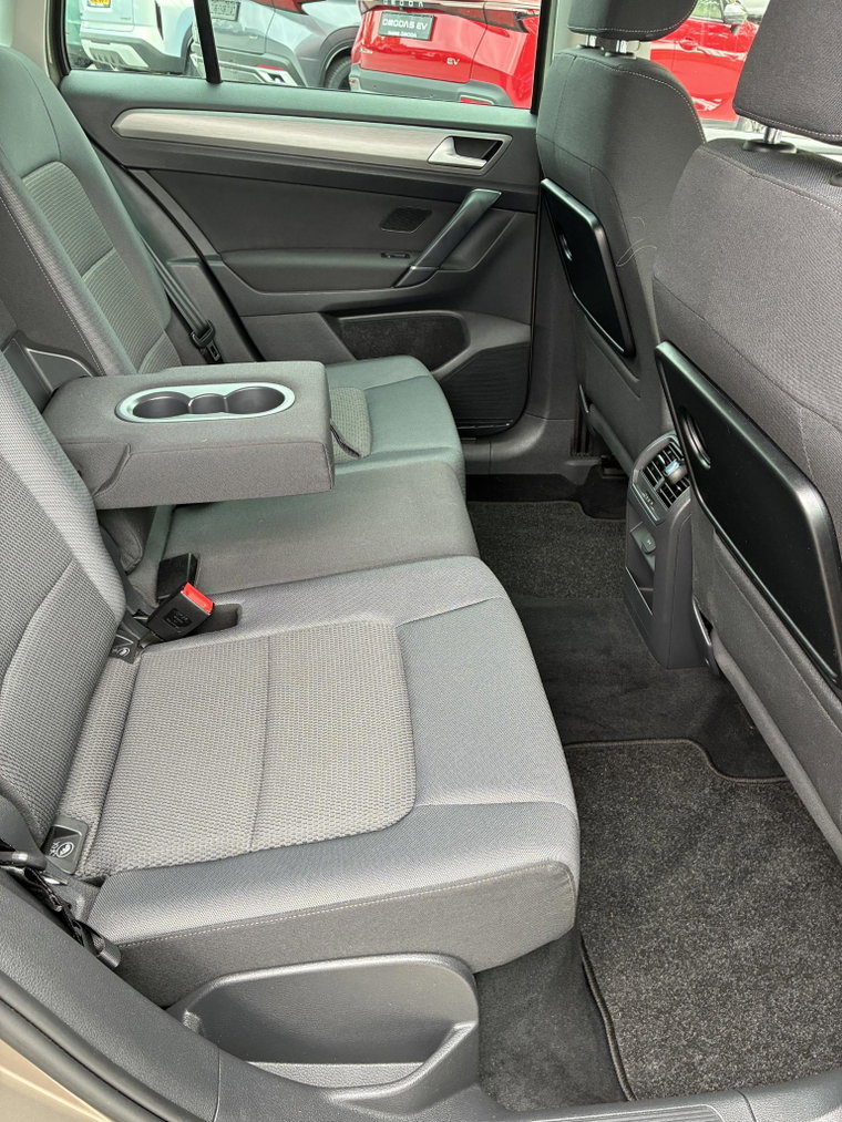 Vehicle Image 45