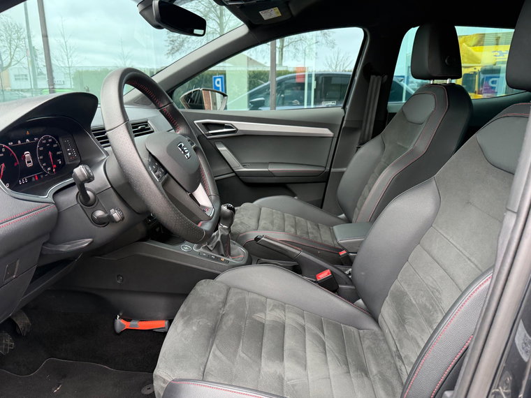 Vehicle Image 23