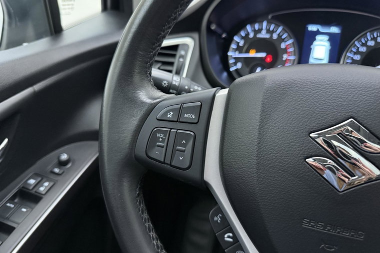 Vehicle Image 19