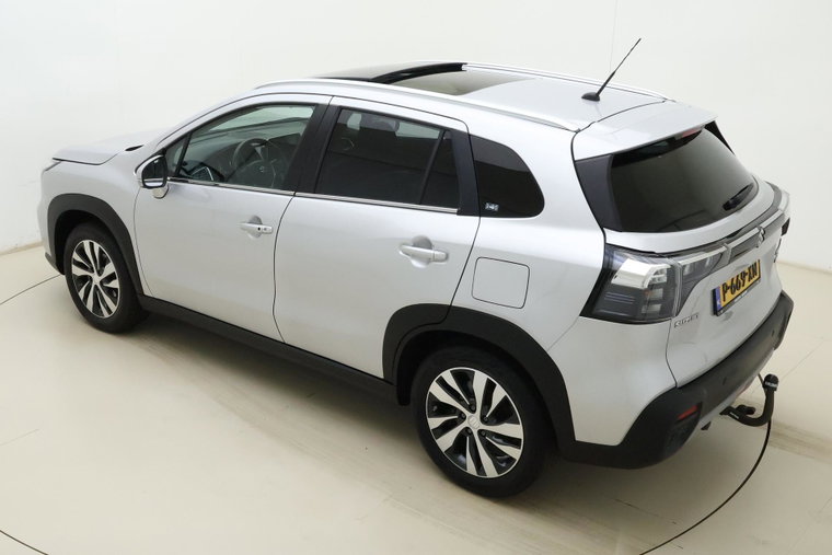 Vehicle Image 4