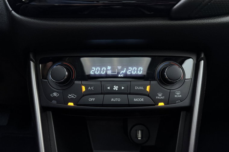Vehicle Image 24