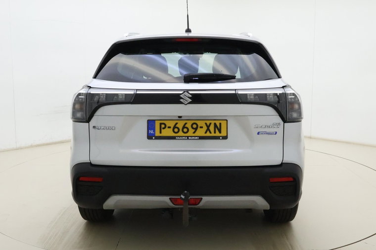 Vehicle Image 11
