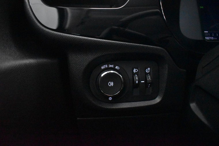 Vehicle Image 17