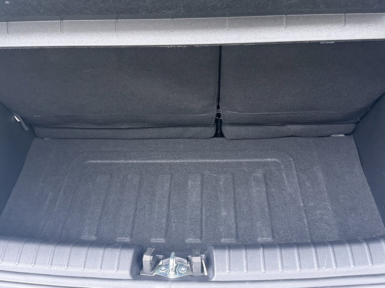 Vehicle Image 39