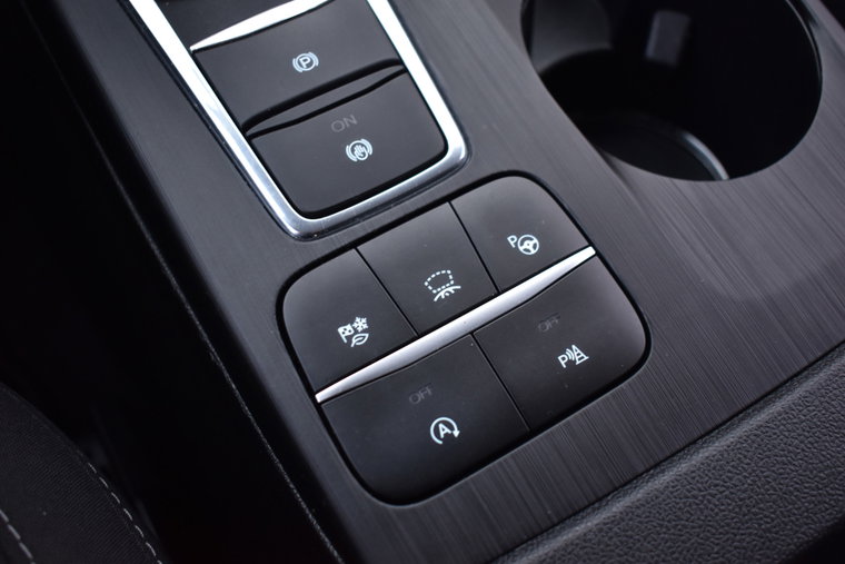 Vehicle Image 32