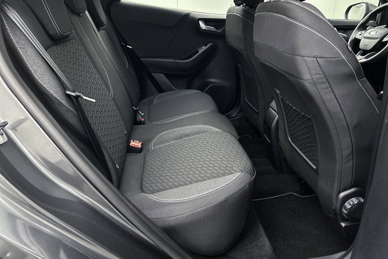 Vehicle Image 29