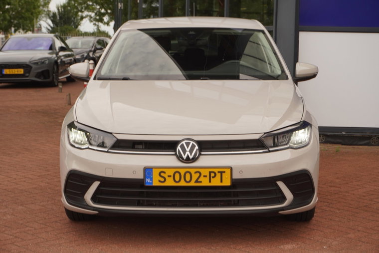 Vehicle Image 28