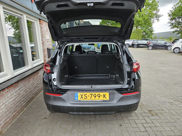 Vehicle Image 33