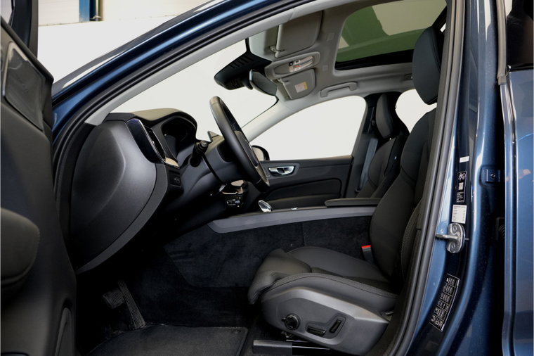 Vehicle Image 36