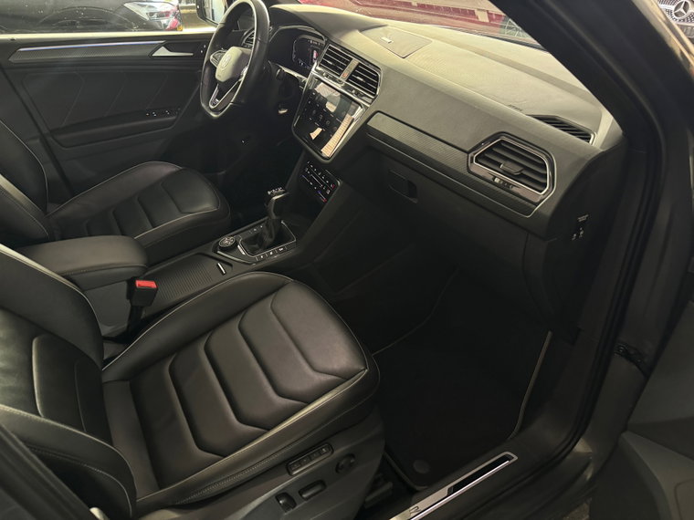 Vehicle Image 40