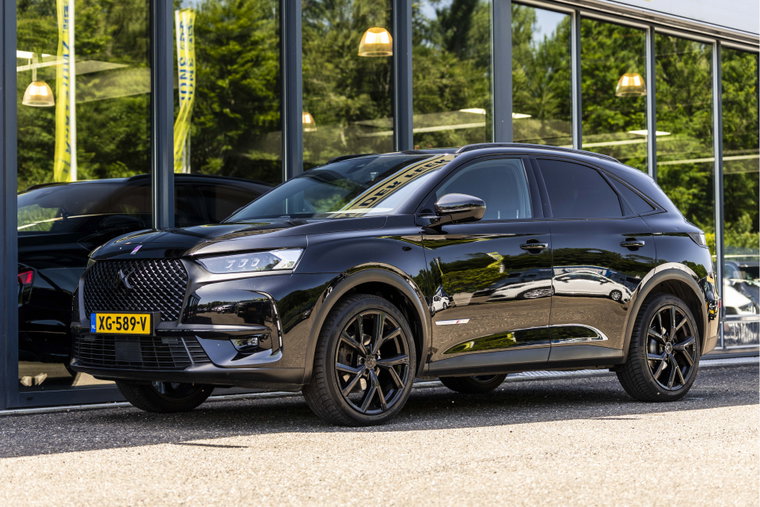 Vehicle Image 10