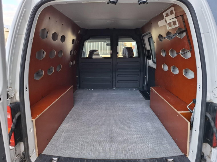 Vehicle Image 13