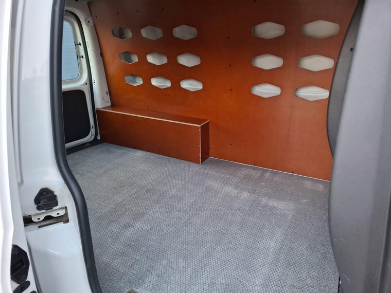 Vehicle Image 33
