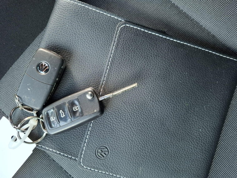 Vehicle Image 35