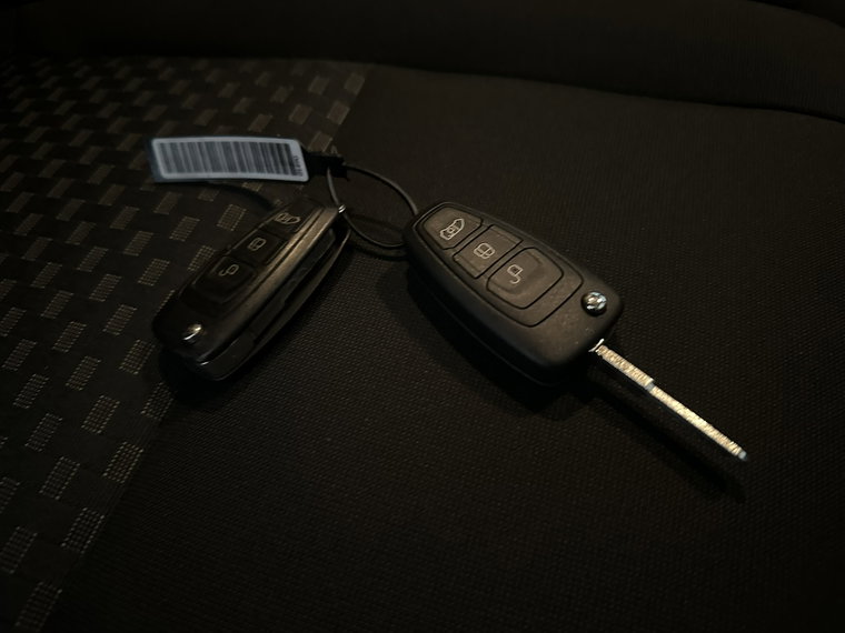 Vehicle Image 21