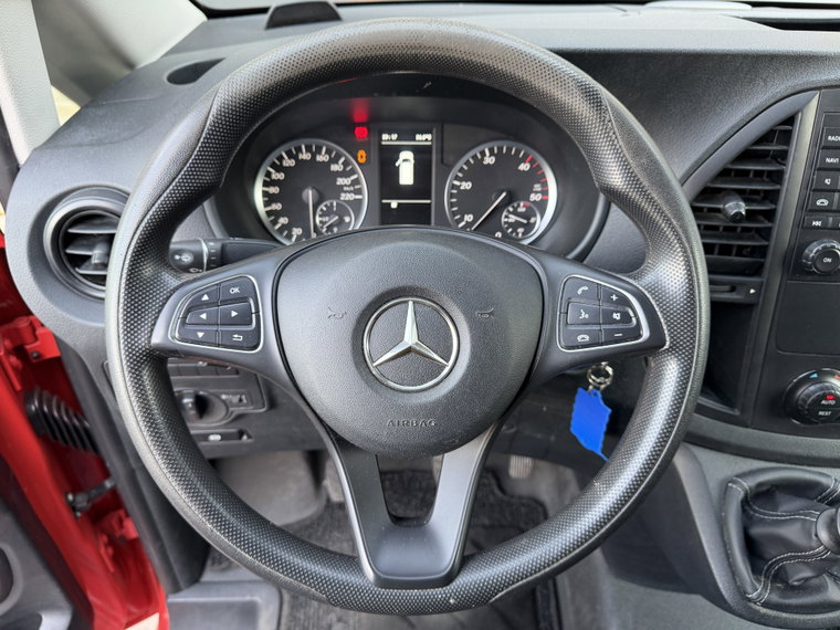 Vehicle Image 34