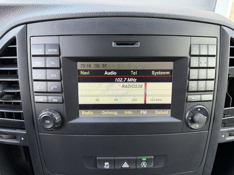Vehicle Image 38