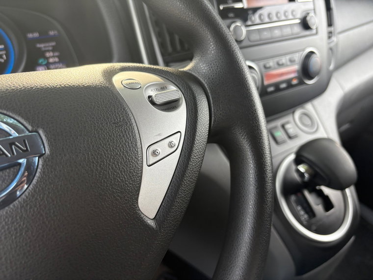 Vehicle Image 33