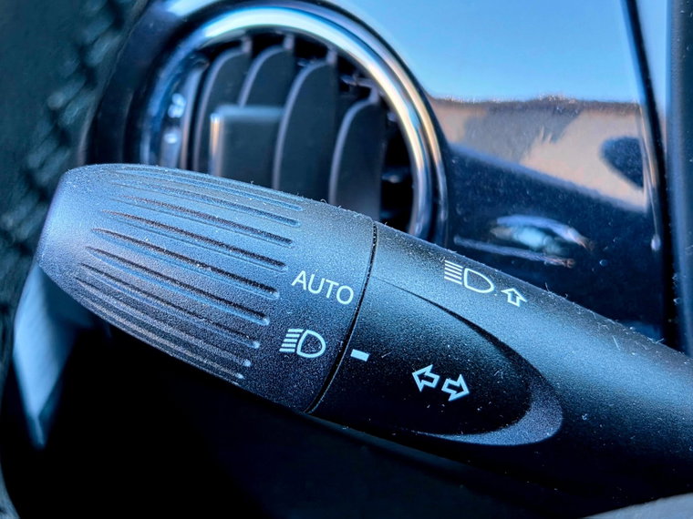 Vehicle Image 24