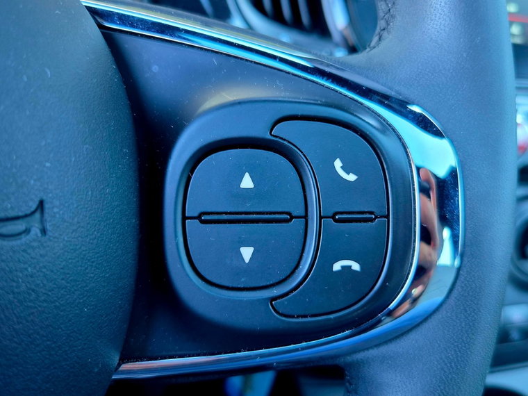 Vehicle Image 28