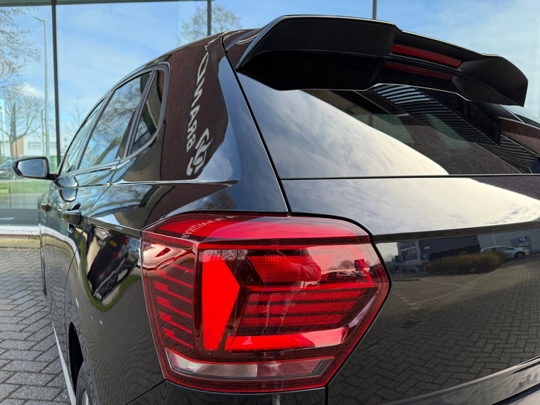 Vehicle Image 35