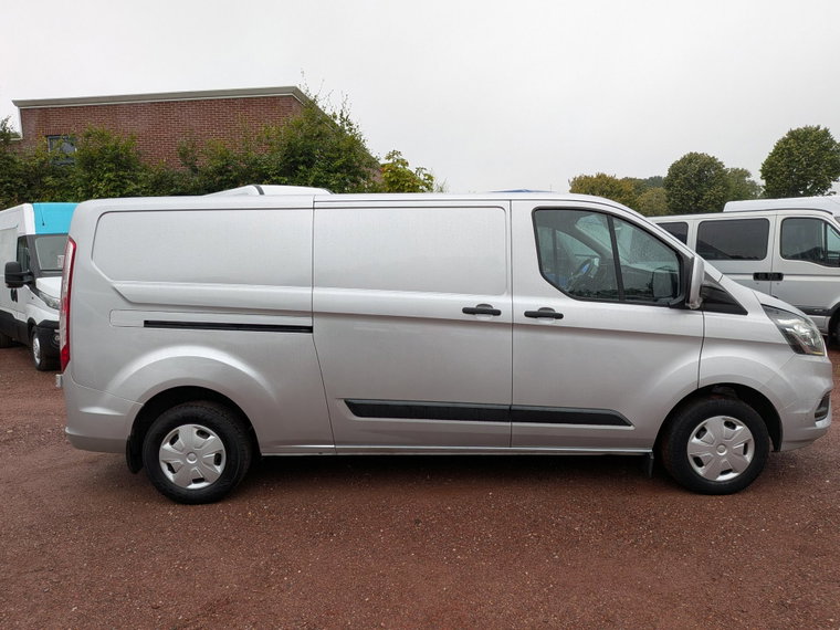 Vehicle Image 13