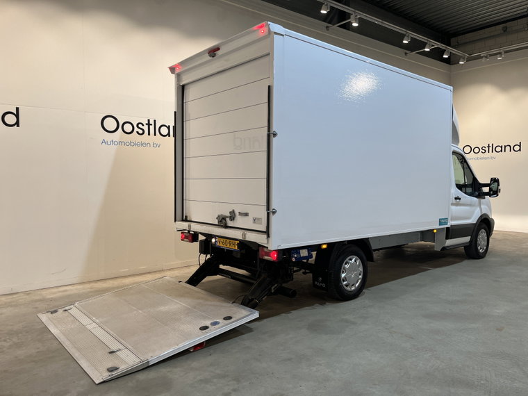 Vehicle Image 21