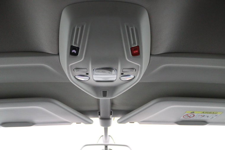 Vehicle Image 37